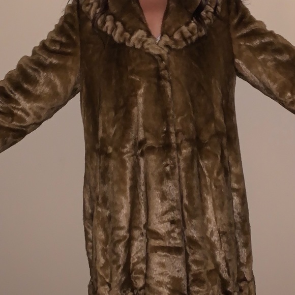 Fur Jacket - Picture 5 of 6